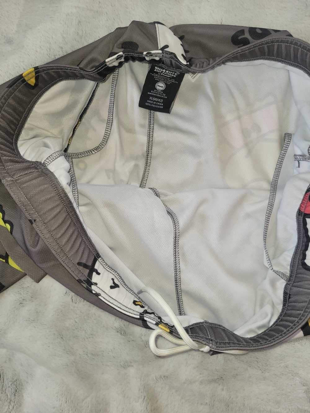 Hello Kitty & Friends Sanrio Mens XL (40-42) Drawstring Pull On Gray Shorts - Picture 6 of 13